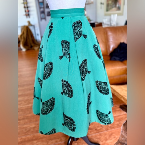 Bettie Page Dresses & Skirts - 🪭 Bettie Page Emerald Fanny Swing Circle Retro Pinup Skirt